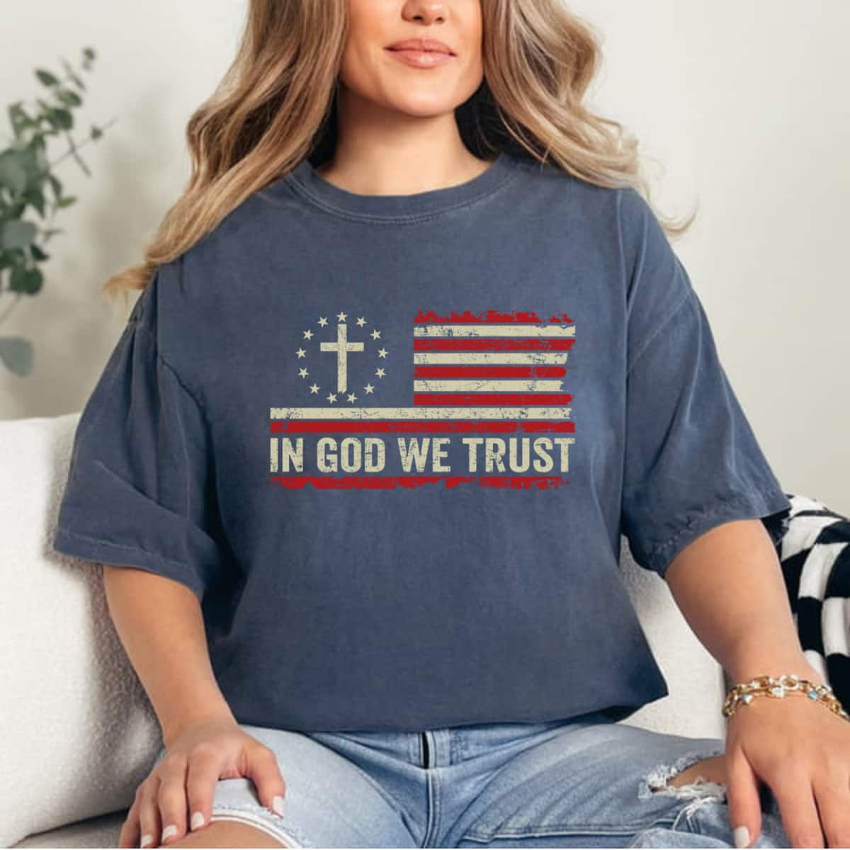 In God We Trust Vintage American Flag Cross Patriotic 4th Of July T-Shirt